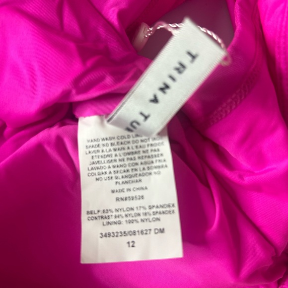 Trina Turk Fan Faire Off The Shoulder Ruffle Bandeau Swim Top Pink Sz 8, 10, 12 - Picture 3 of 5